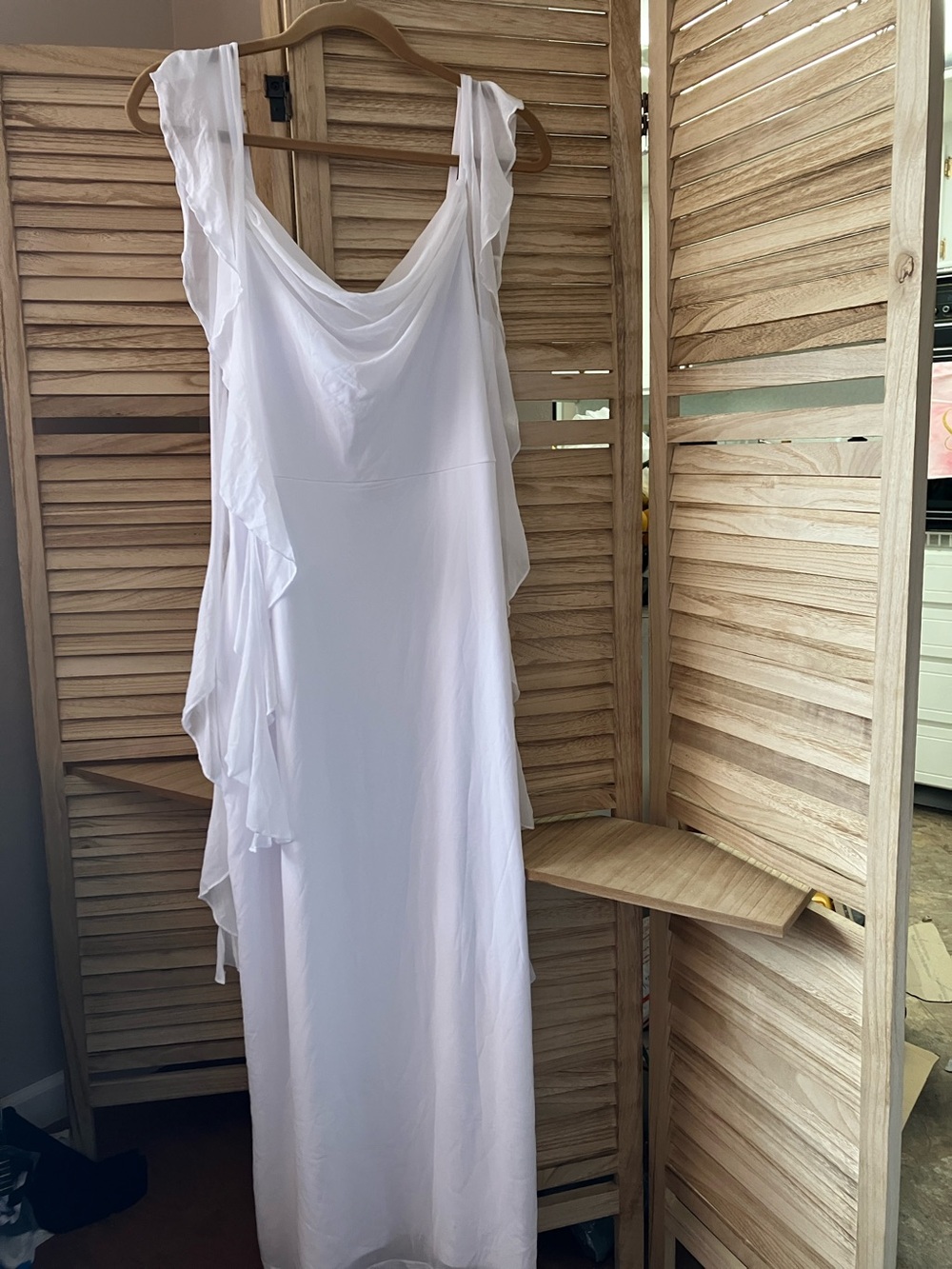 Pretty Garden White Ruffled Sleeveless Maxi Dress Large NWT